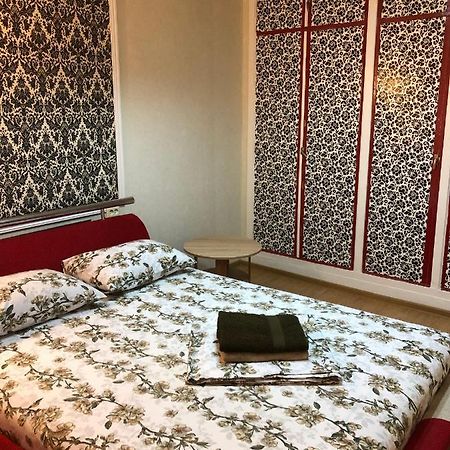 Kyiv Apartment In Pechersk On Oleksandra Kopylenko 외부 사진