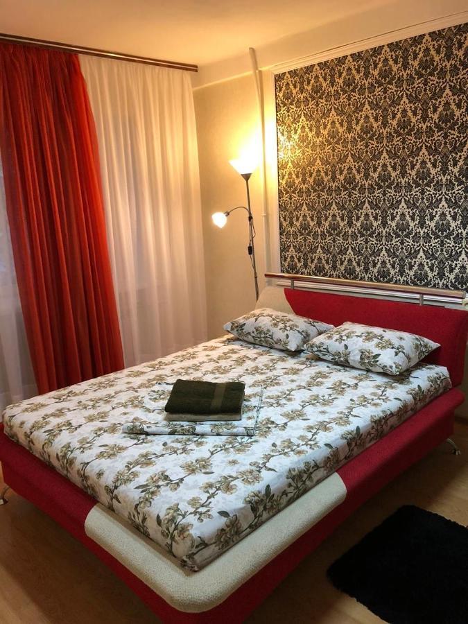 Kyiv Apartment In Pechersk On Oleksandra Kopylenko 외부 사진